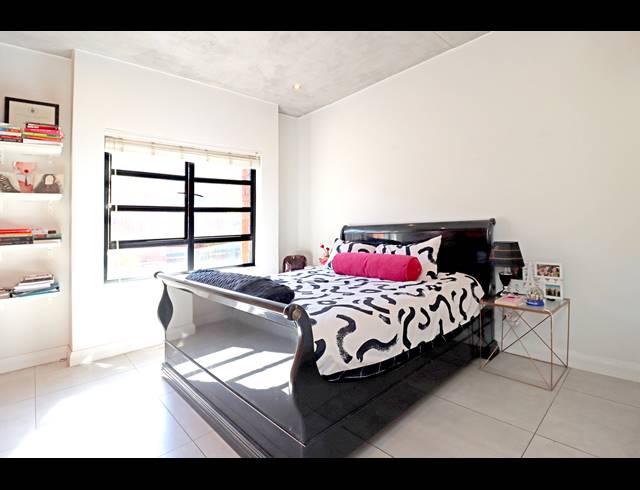 1 BEDROOM APARTMENT FOR SALE IN MELROSE NORTH